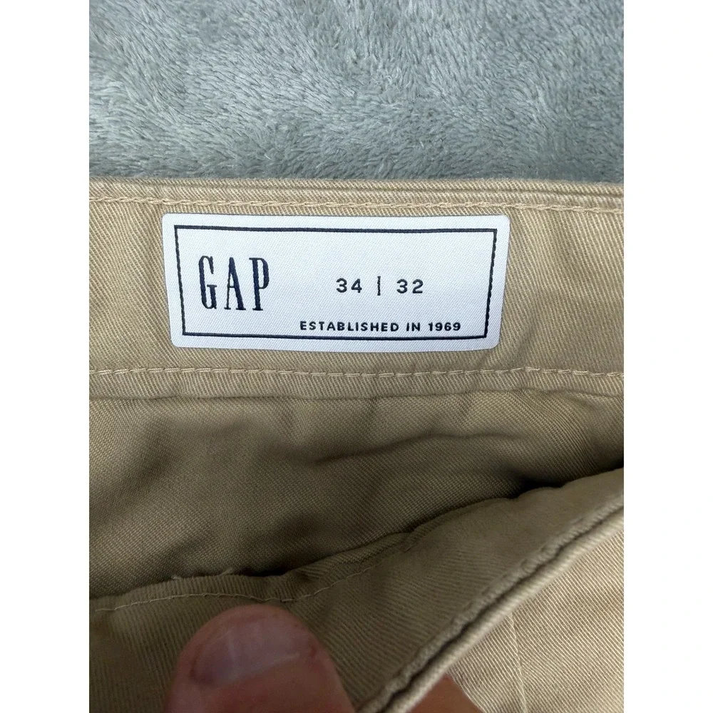 NWT Gap Men's Khakis Pants‎ 34x32 Beige Pleated Twill Tapered Leg Cotton